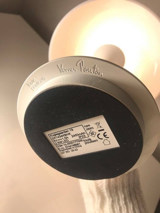 Image 1 of Panthella Portátil Blanco