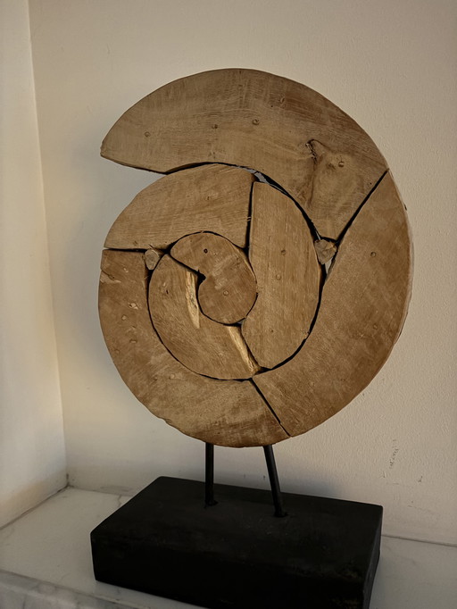 Unique piece – Round teak root decoration on a stand (RACINE)