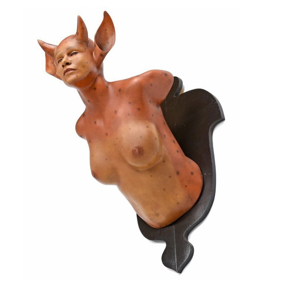 Image 1 of Daniel Painter Criatura fantástica Busto femenino Escultura de pared