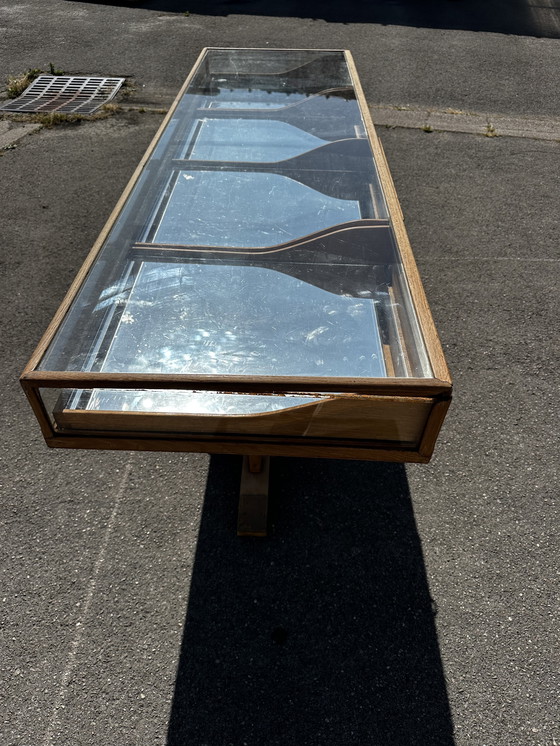 Image 1 of Vitrina años 50 / L 195 cm