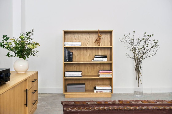 Image 1 of Librería de roble - R03