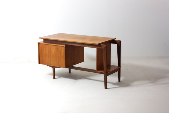 Schrijftafel uit het midden van de 20e eeuw – Bureau, Wood (photo 9 of 15)