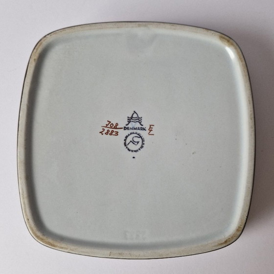 Image 1 of Royal Copenhagen / Aluminia - Bol Fajance "Baca" avec oiseaux par Nils Thorsson