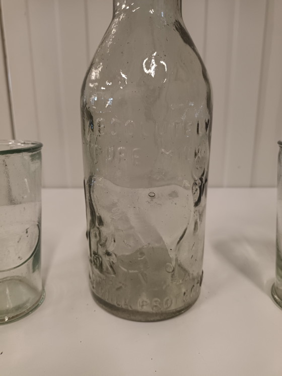 Vintage Milk Jug and Glasses – Glass & Decanter (photo 2 of 11)