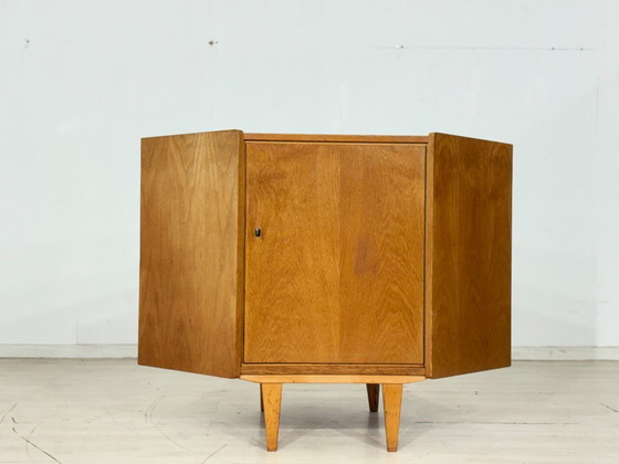 Image 1 of Hoekkast uit het midden van de 20e eeuw / Vintage woonkamerkast – jaren 60