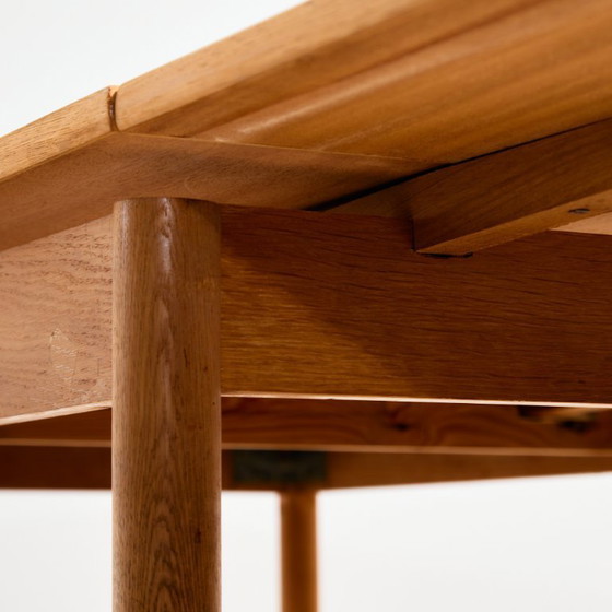 Image 1 of MK10433 Table de salle à manger en chêne