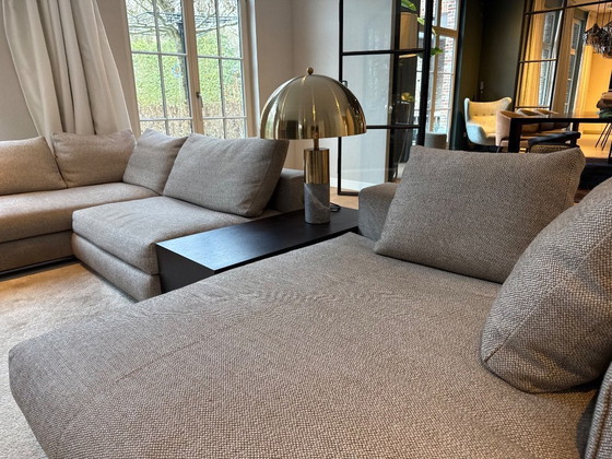 Image 1 of Minotti Hamilton bank 