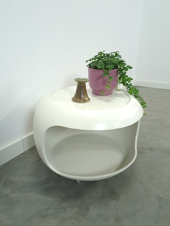 Image 1 of Tavolino bianco Space Age su ruote