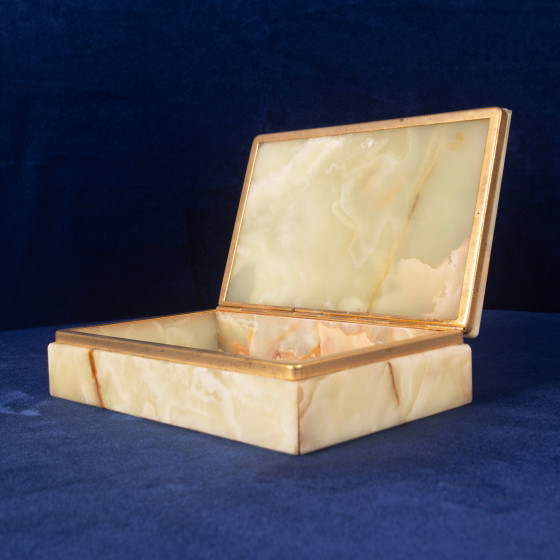 Portagioie rettangolare vintage italiano in onice e ottone con coperchio a cerniera, anni '70 (photo 14 of 19)