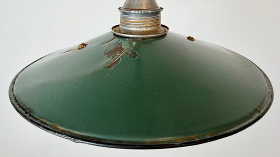 Industrial Green Enamel Light, 1950s – Pendant lamps, Iron, Metal (photo 5 of 17)