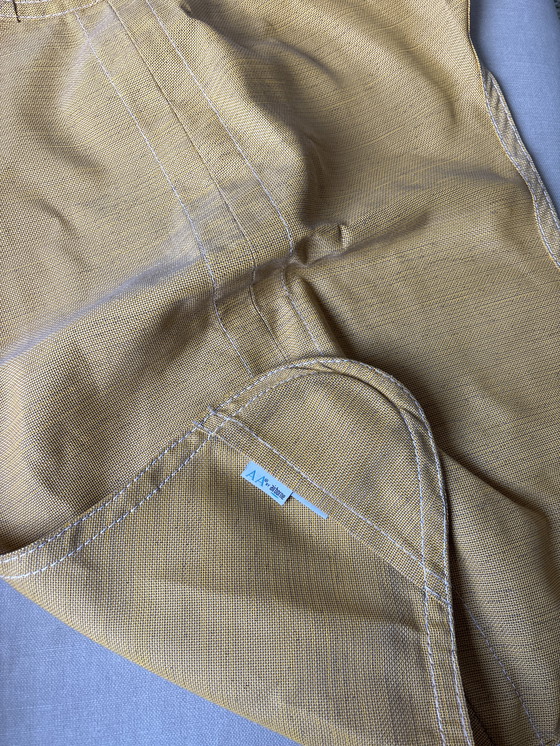 Image 1 of Iceland Mariposa Butterfly stoel