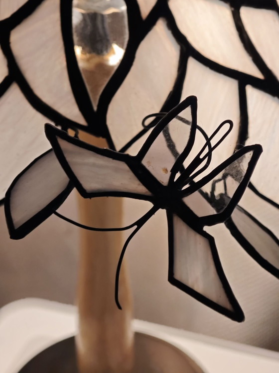 Lámpara mariposas 🦋, Migueline, Lámparas de mesa, Metal, Vidrio, Beige (foto 4 de 15)