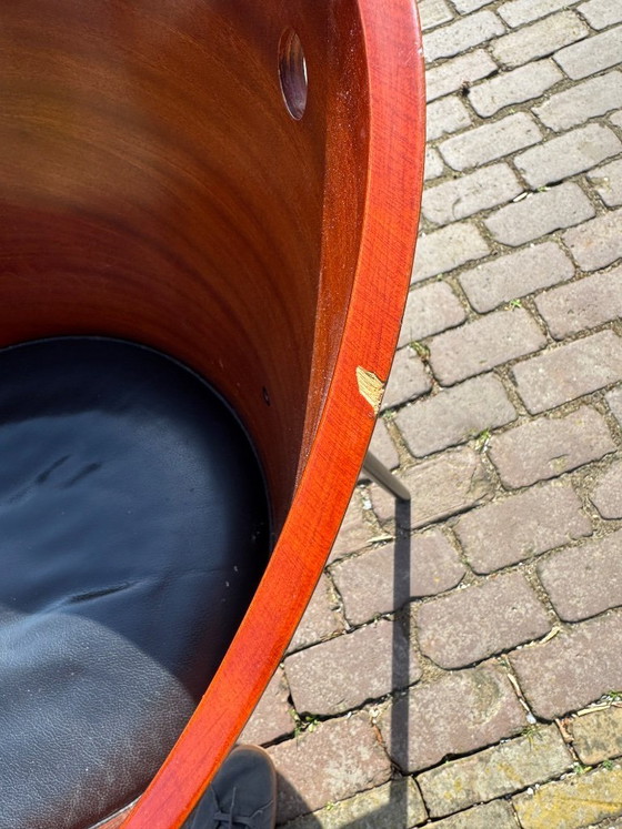 Image 1 of Chaise Philippe Starck Costes – Driade – modèle original à 3 pieds en acajou