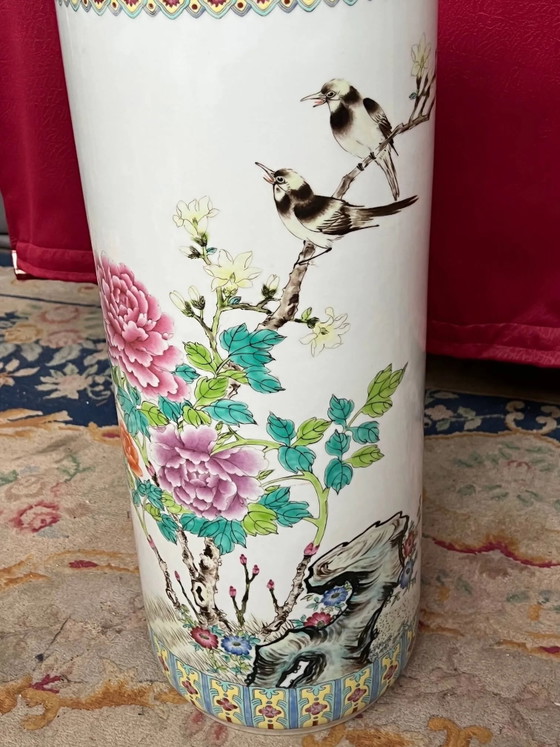 Hand-painted vase. – Porcelain (photo 4 of 6)