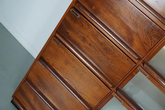 Image 1 of Gran armario de mercería antiguo holandés de madera noble, década de 1930