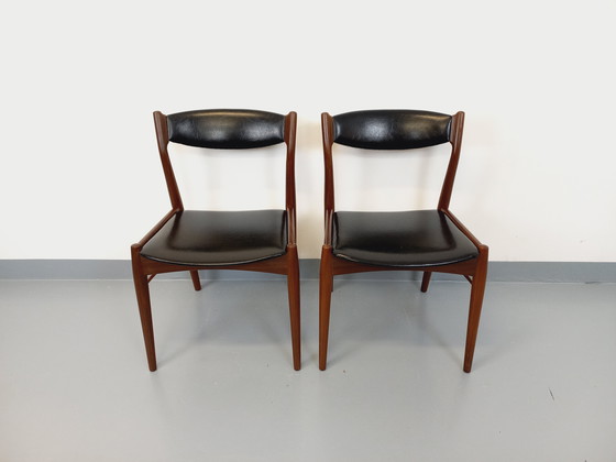 Image 1 of Pair of Vintage Scandinavian Teak and Skai Chairs from the 50s and 60s