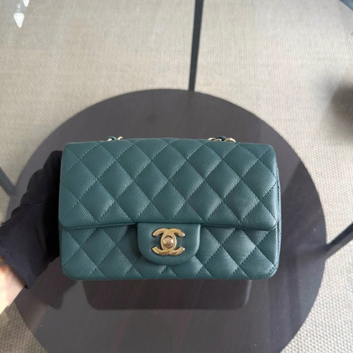 Borsa Chanel Classic Flap Mini - Caviar 20 cm trapuntata verde scuro con finiture dorate Serie 24