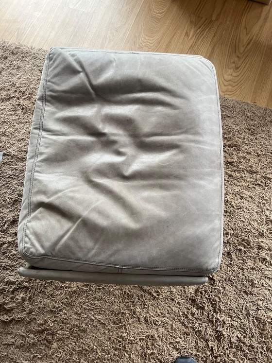Sillón COR Swing de cuero con reposapiés – Sillones, Leather (photo 4 of 6)