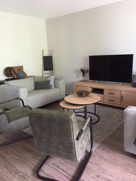 Image 1 of Dos sofás de dos plazas en piel auténtica, 'Voyager Africa Grey'