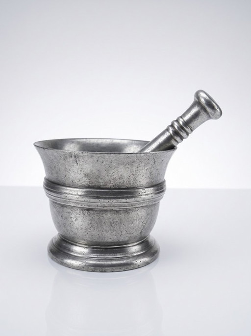Vintage pewter mortar and pestle, Les Étains du Manoir, 1970s-1980s – decoratieve objecten, Metal