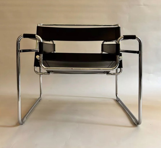 Image 1 of Sillón Wassily de Marcel Breuer para Gavina