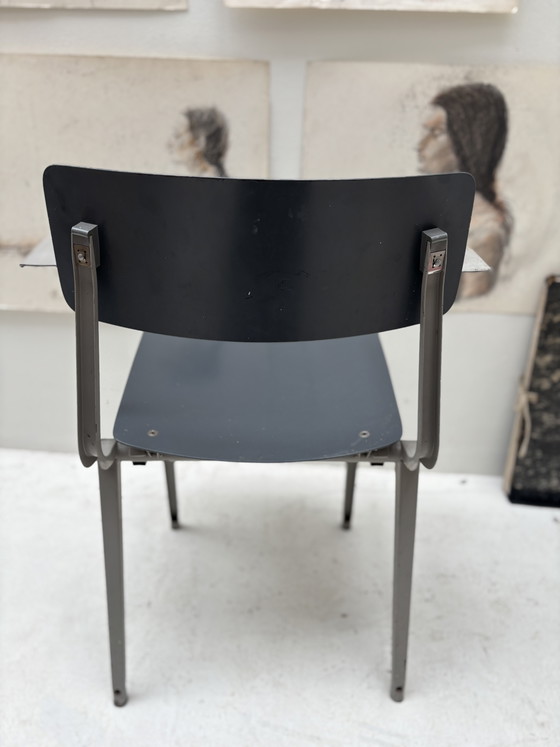 Revolt Folding Chair Friso Kramer – Eetkamerstoelen, Metal (photo 8 of 9)