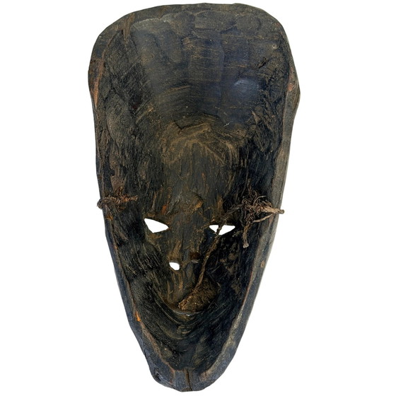 Máscara de chamán nepalí antigua con cara larga – Middle Hills – c. 1900–1930 – Esculturas, Wood (photo 2 of 6)