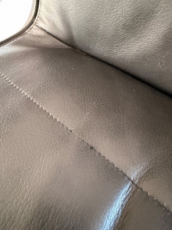 Image 1 of Een paar bureaustoelen van Richard Sapper voor Knoll - Zwart leer op glijders, circa 1979