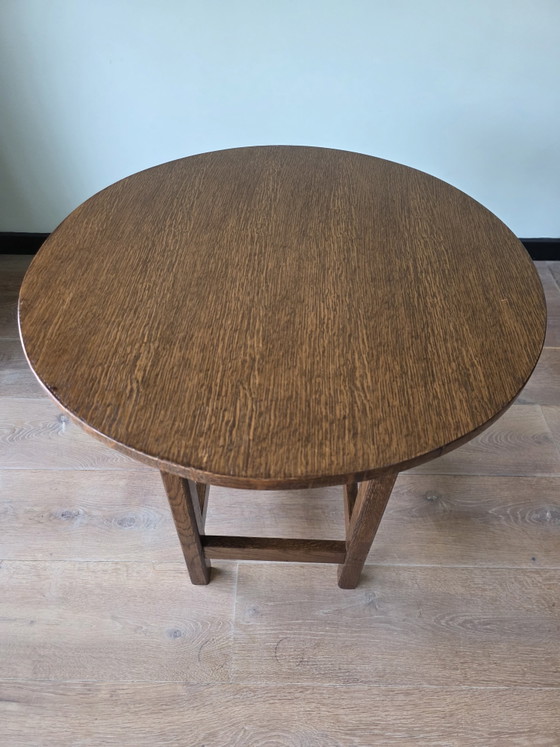 Image 1 of Exclusive Amsterdam School side table – Solid quarter-sawn oak – ca. 1930s