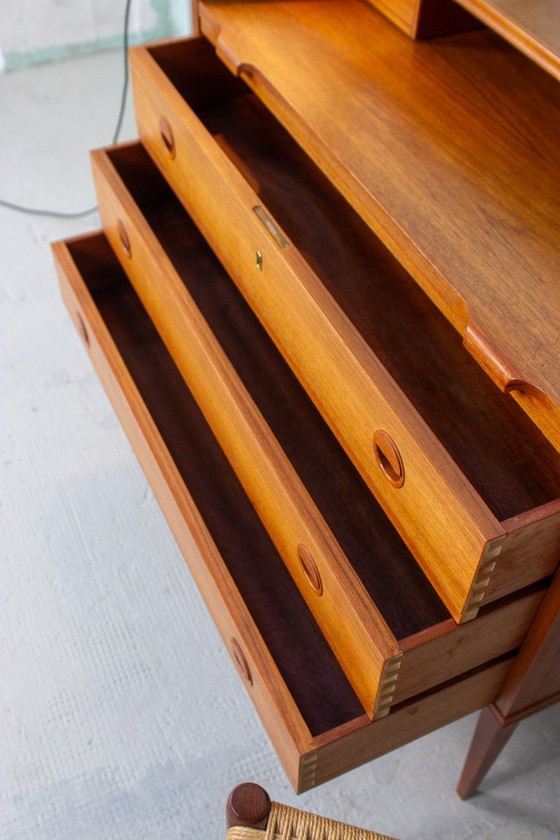 Image 1 of Vintage teakhouten secretair bureau, ladekast, Deens Riis Antonsen