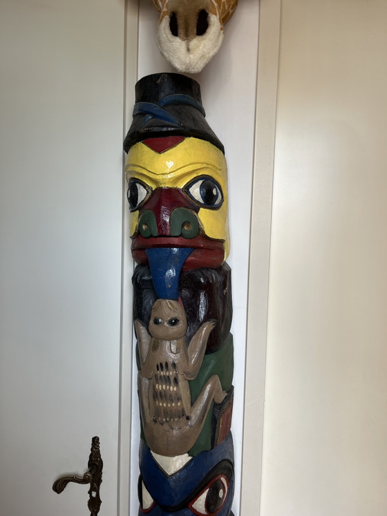 Image 1 of Wunderschöner Totempfahl, 200 x 27 cm, Holzkunstwerk