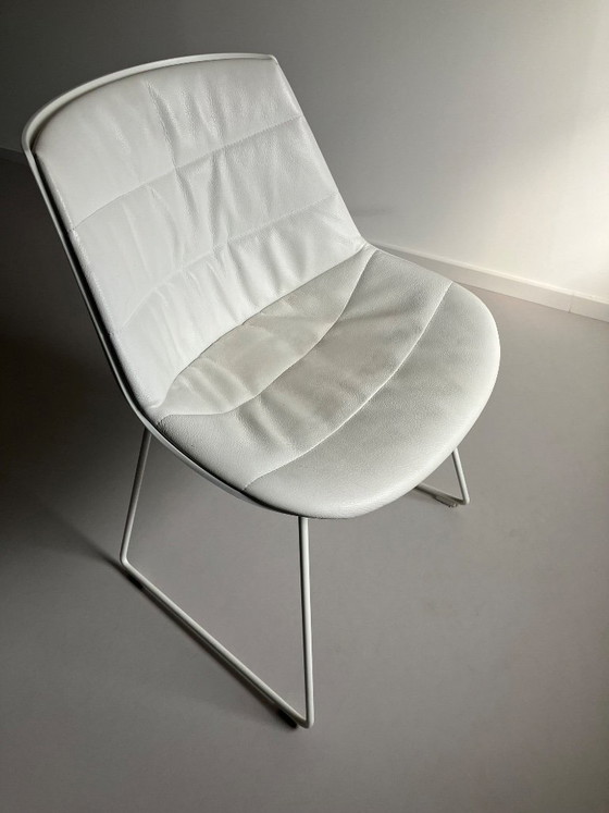 6x Sedia Flow italiana 0520 bianco lucido con imbottitura in pelle naturale – Flow Chair, Sedie da pranzo, MDF (photo 2 of 5)