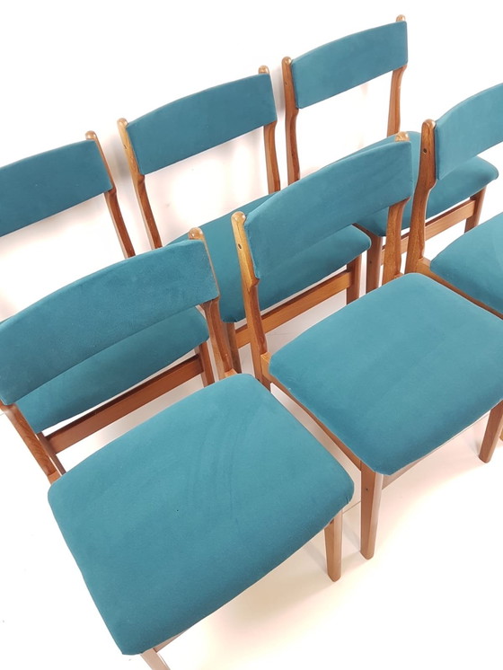 Image 1 of 6 vintage deense eettafel stoelen nieuw gestoffeerd