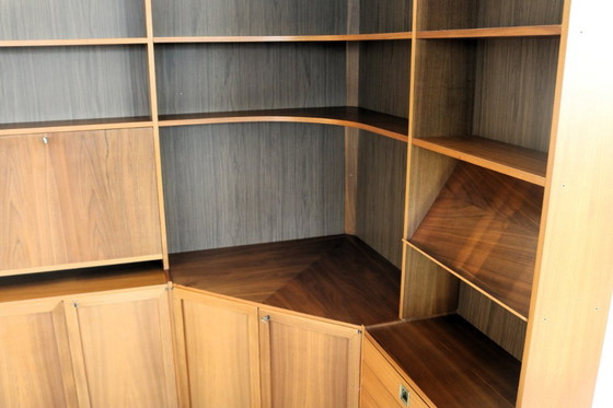 Image 1 of Mobiletto da parete/mobiletto angolare svedese d'epoca