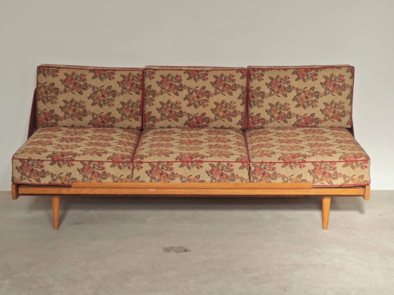 Folding sofa bed Canapé banquette Interier Praha 1960 floral pattern fabric – 3-5 seaters, Wood (photo 22 of 30)