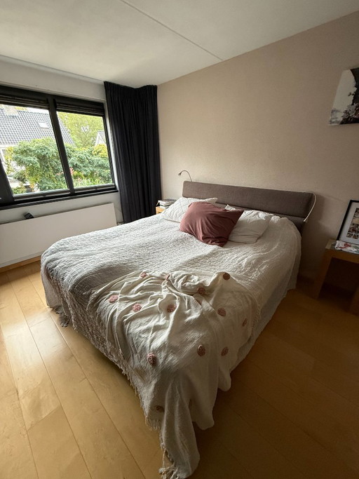 Auping gestoffeerd bed & Auping matras