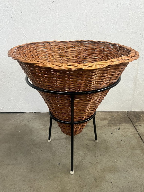 Image 1 of Vintage wicker pointed basket / plant furniture, Netherlands 1960s
