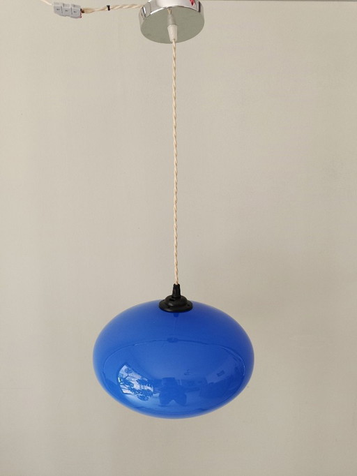 Lustre opaline bleue