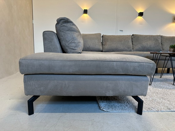 Image 1 of Sofá esquinero color topo de 350x240/165 cm.