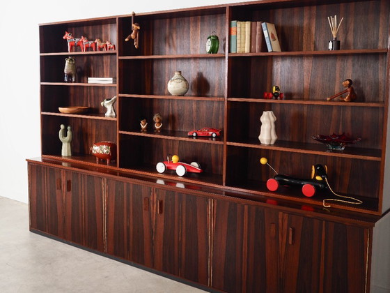 Image 1 of Boekenkast van palissanderhout, Deens ontwerp, jaren 70, gemaakt in Denemarken.