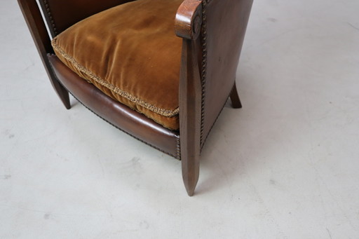 Pair of Authentic De Coene Art Deco Club Chairs in Leather and Oak, Circa 1920