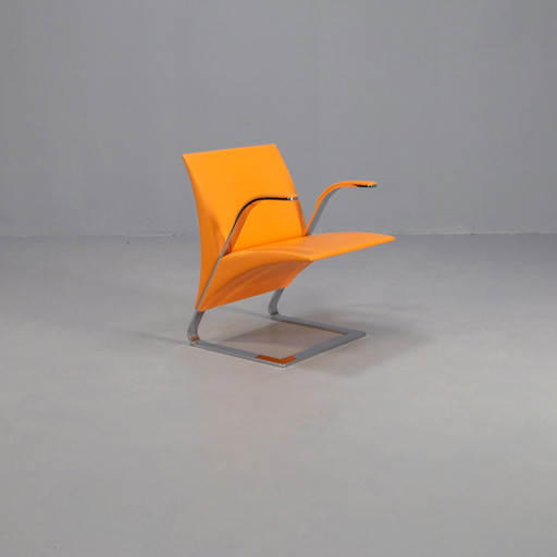 Poltrona Frau door Ricardo Antonio Ravello fauteuil