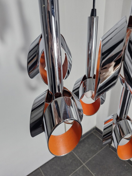 Massive Space Age cascade pendant lamp, chrome and orange, 5 light points, Metal, Silver (photo 9 of 15)