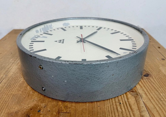 Image 1 of Industrial Grey Factory Wall Clock from Pragotron, 1960s
