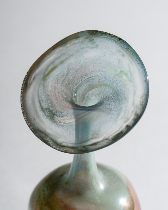 Image 1 of Samengestelde tentoonstelling van glaskunstwerken van een duo uit Duitsland, gesigneerd door ambachtslieden uit de jaren 80-90.