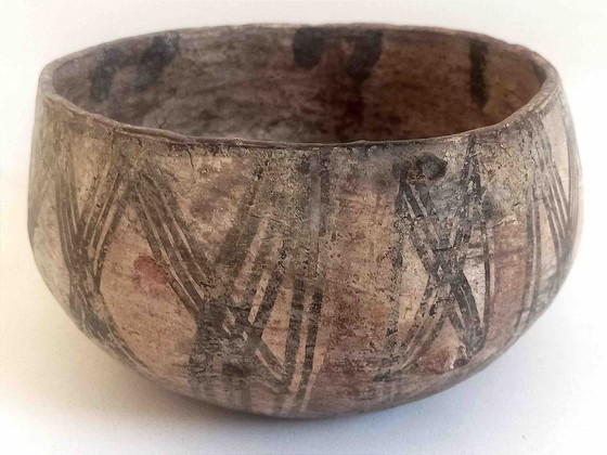 Image 1 of Large Ethnic-style bowl Early 20th century