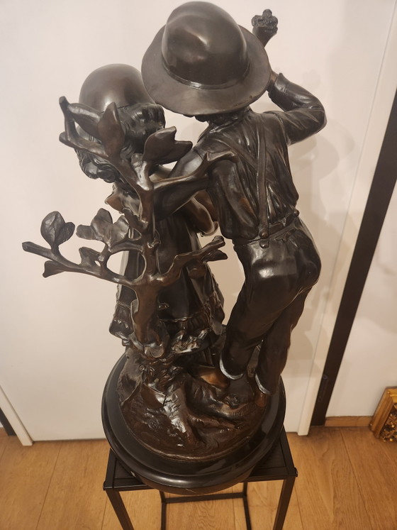 Image 1 of Prachtig Bronzen Beeld "Kinderen met bal" – Auguste Moreau (52 cm / 24 kg)