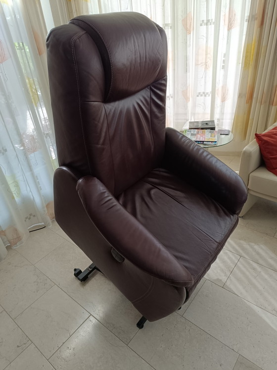 Relax- En Sta Op Fauteuil – Leather (photo 7 of 7)