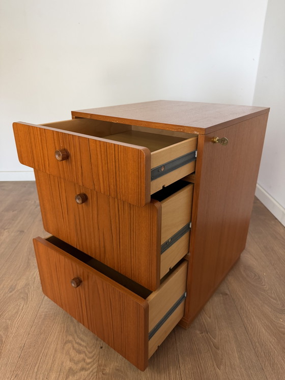 Image 1 of 3-drawer storage unit