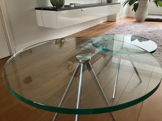 Image 1 of 2 tavolini da caffè in vetro con base in alluminio a treppiede